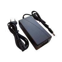 AC/DC 13.5V 3A/3000mA